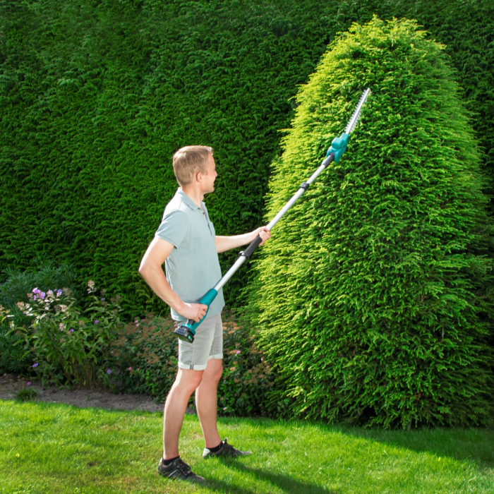 Telescopic Hedge trimmer 20V – 2.0Ah - 200 up to 260 cm. |Incl. battery and quick charger