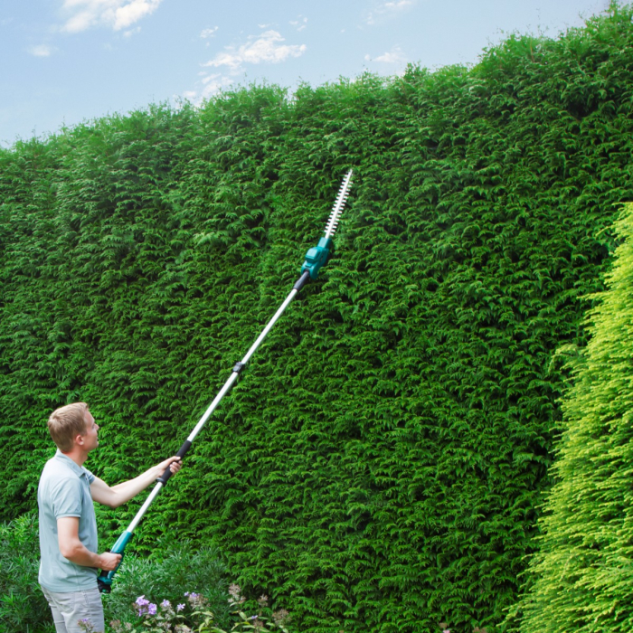 Telescopic Hedge trimmer 20V – 2.0Ah - 200 up to 260 cm. |Incl. battery and quick charger