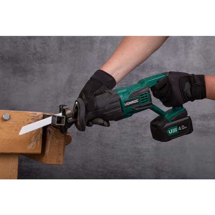 Reciprocating saw 20V - 2.0Ah | Incl. 2 batteries and charger